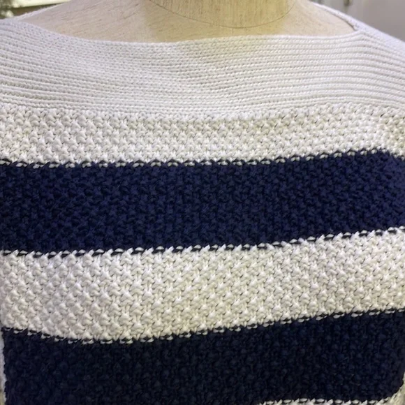 Lauren by Ralph lauren sweater size small - Picture 4 of 4